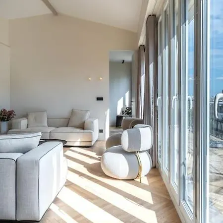 Luxueux Haussmannien Avec Vue Sur Parigi