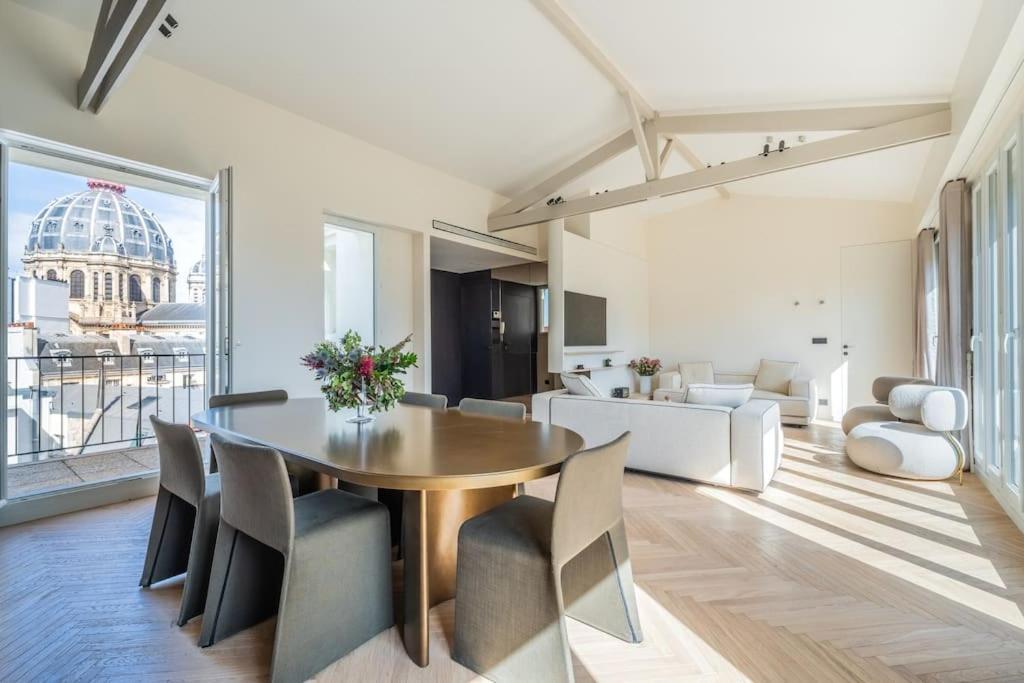 Luxueux Haussmannien Avec Vue Sur Appartamento